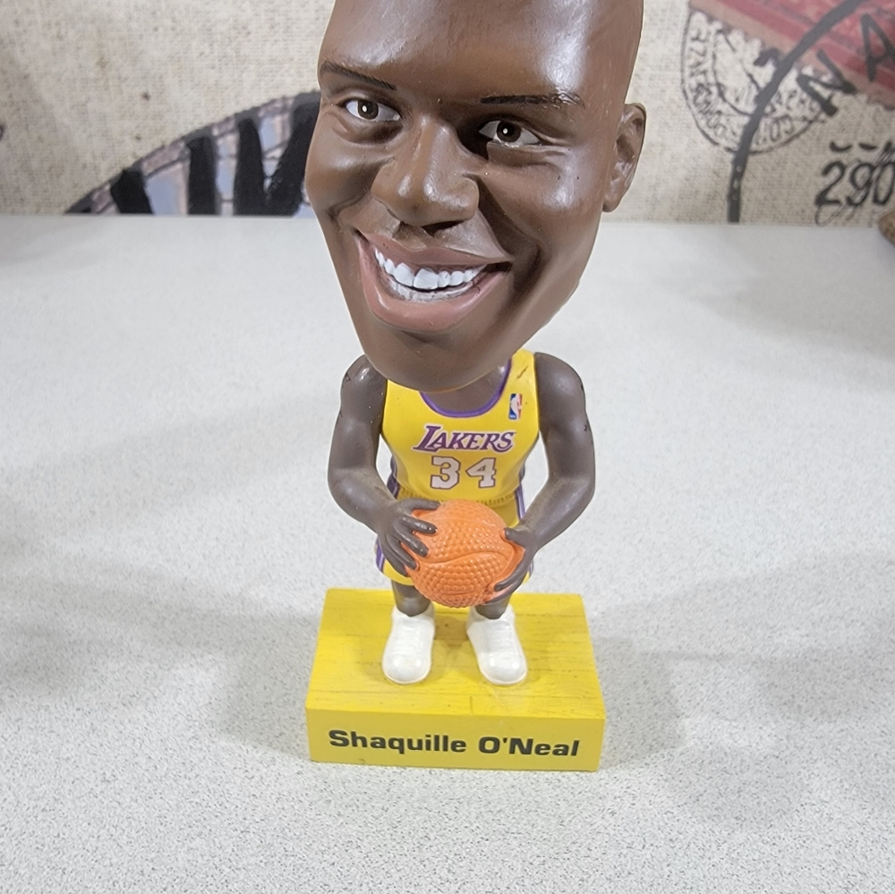 Shaquille O' Neal Bobble Head